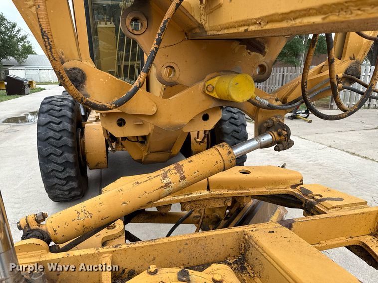 image for item DZ8572 1984 Galion A500 motor grader