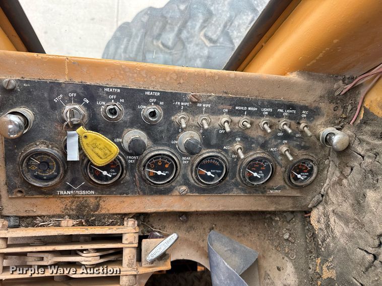 image for item DZ8572 1984 Galion A500 motor grader