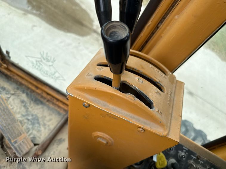 image for item DZ8572 1984 Galion A500 motor grader