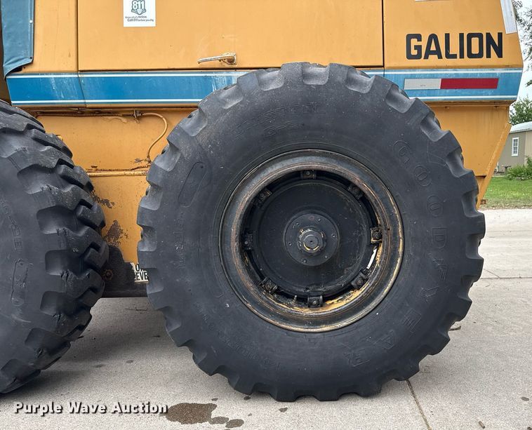 image for item DZ8572 1984 Galion A500 motor grader