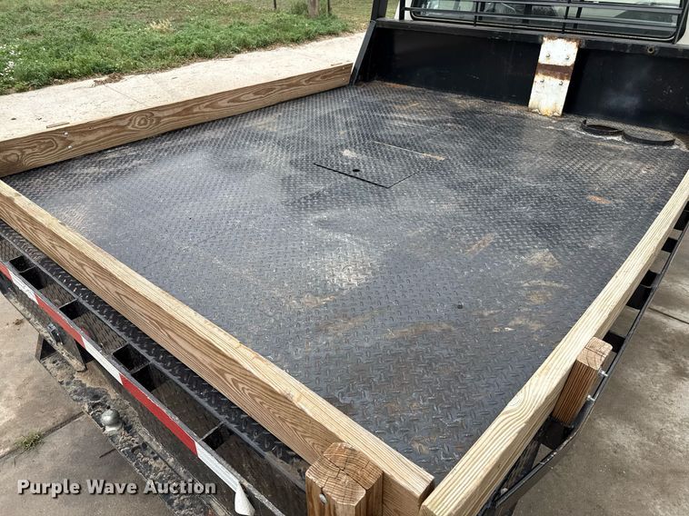 image for item DZ8573 1989 Ford F150 flatbed pickup truck