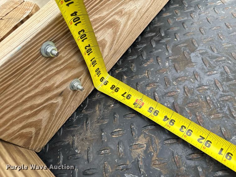 image for item DZ8573 1989 Ford F150 flatbed pickup truck