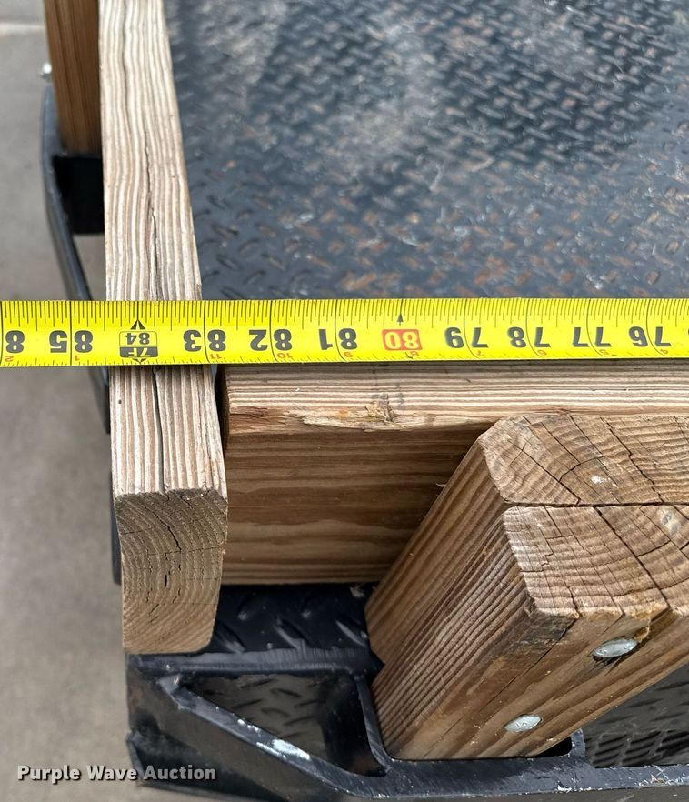 image for item DZ8573 1989 Ford F150 flatbed pickup truck