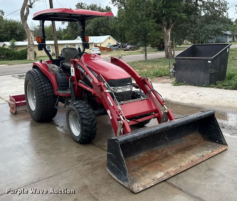 image for item DZ8577 2006 Case IH DX45 MFWD tractor