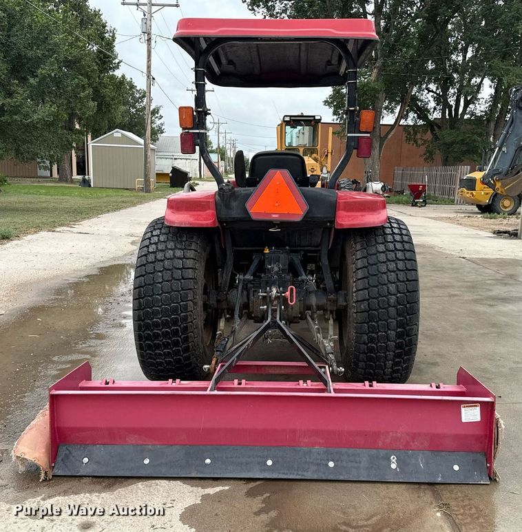 image for item DZ8577 2006 Case IH DX45 MFWD tractor