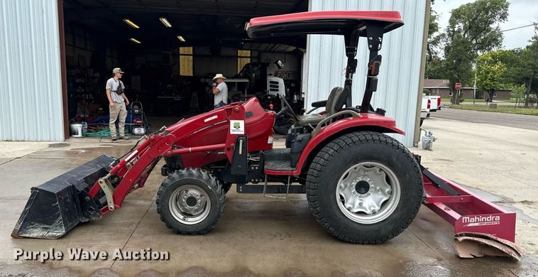 image for item DZ8577 2006 Case IH DX45 MFWD tractor