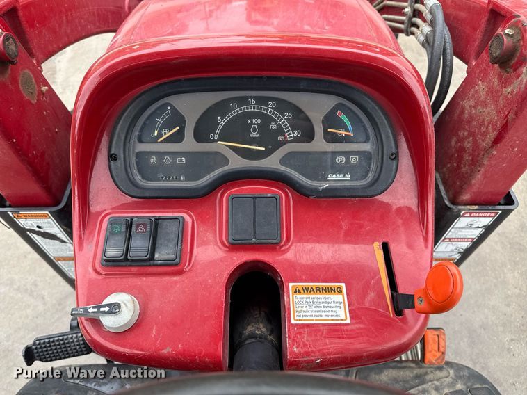 image for item DZ8577 2006 Case IH DX45 MFWD tractor