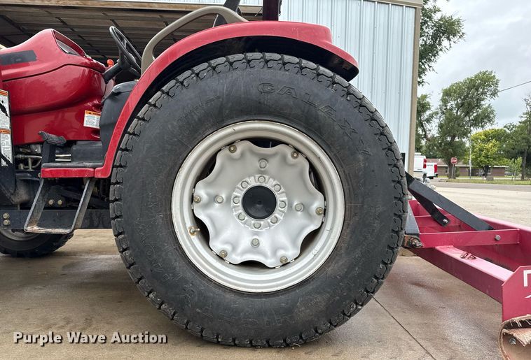 image for item DZ8577 2006 Case IH DX45 MFWD tractor