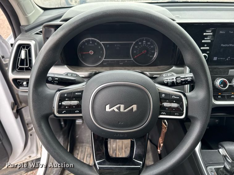 image for item DZ8578 2022 Kia Sorento SUV