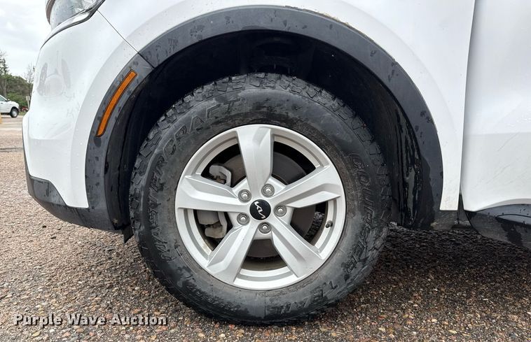 image for item DZ8578 2022 Kia Sorento SUV