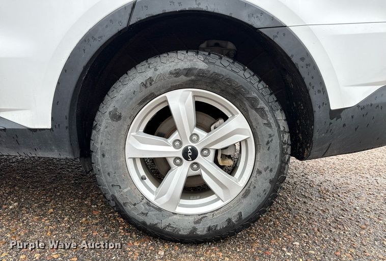 image for item DZ8578 2022 Kia Sorento SUV