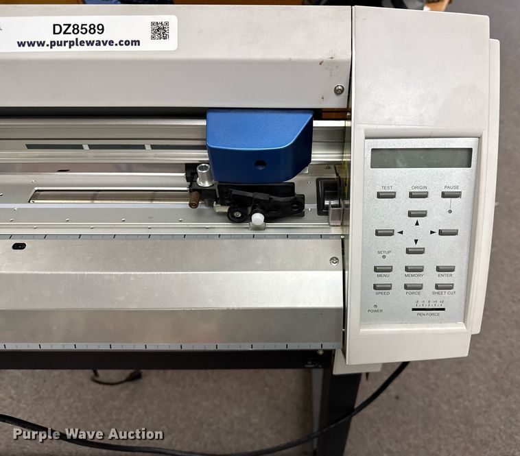 image for item DZ8589 Roland Camm-1 Pro sign maker