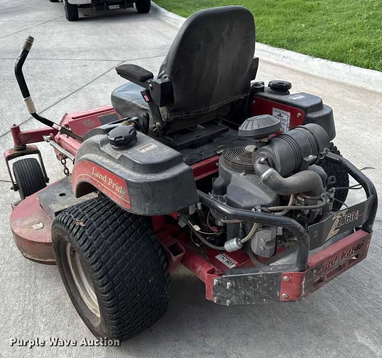 image for item DZ8590 2011 Land Pride ZT60i ZTR lawn mower