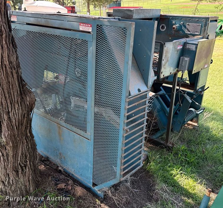 image for item DZ8598 (2) Master Pitching Machine Inc. pitching machines