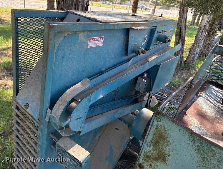 image for item DZ8598 (2) Master Pitching Machine Inc. pitching machines