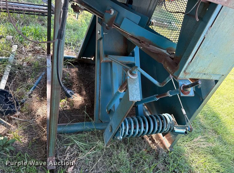 image for item DZ8598 (2) Master Pitching Machine Inc. pitching machines