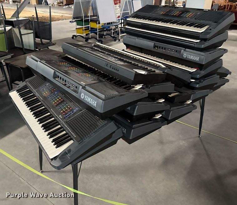 image for item DZ8600 (44) Yamaha keyboards