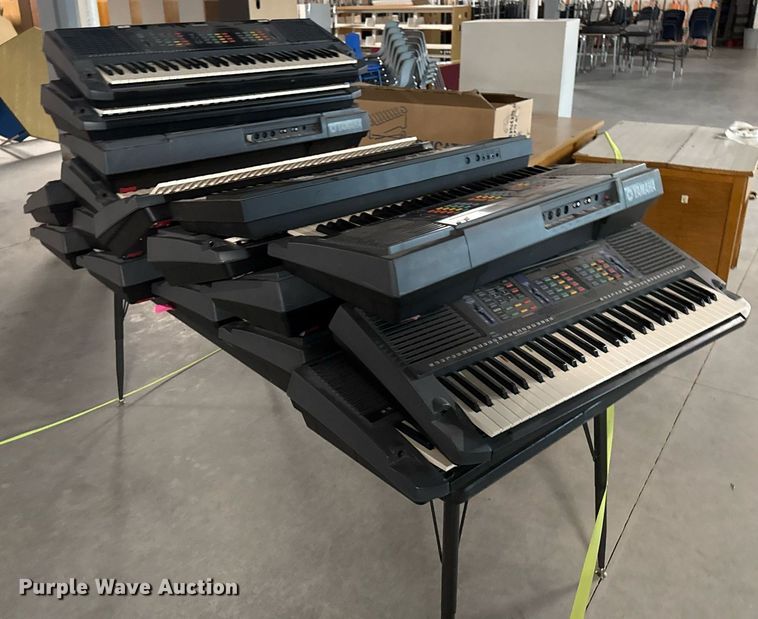 image for item DZ8600 (44) Yamaha keyboards