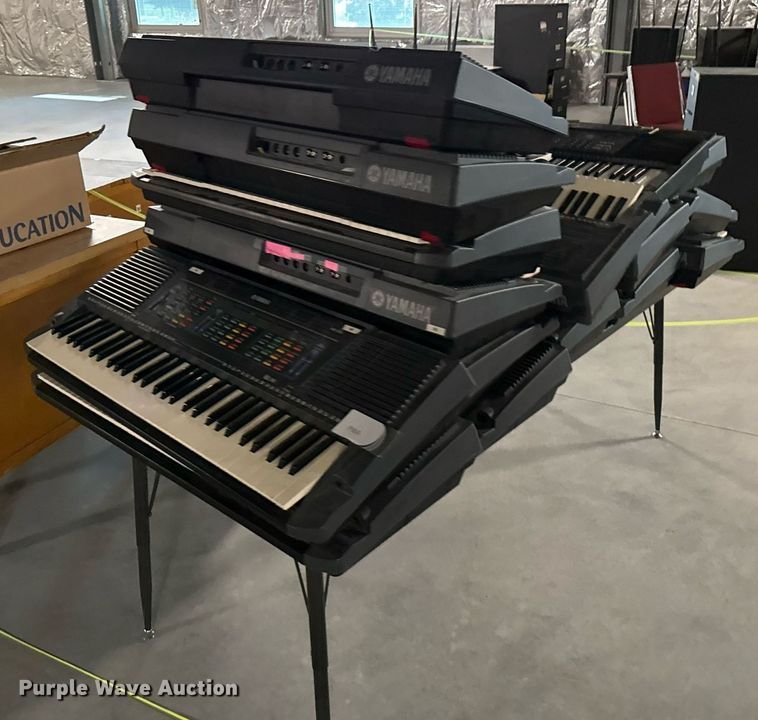 image for item DZ8600 (44) Yamaha keyboards