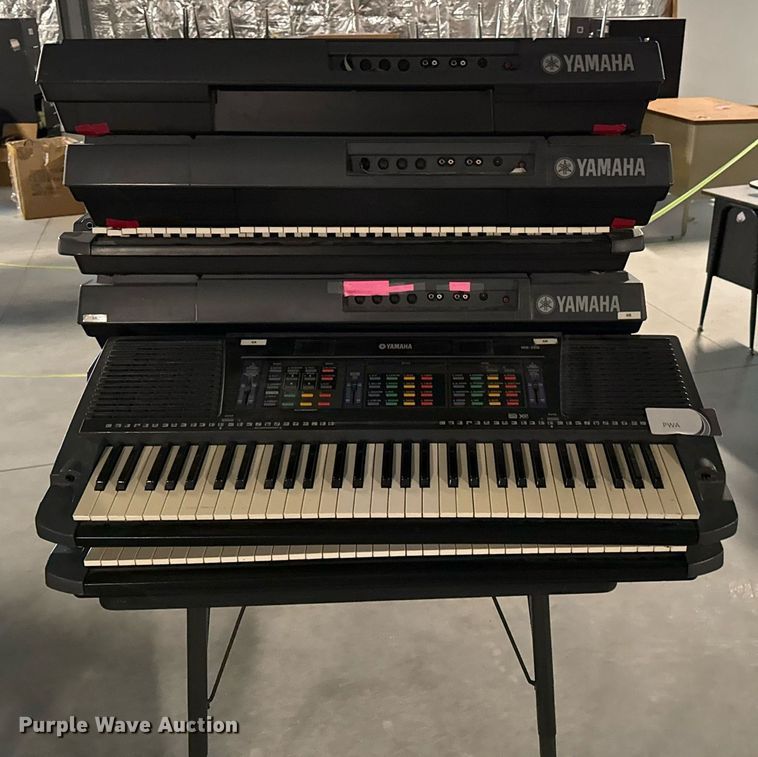 image for item DZ8600 (44) Yamaha keyboards