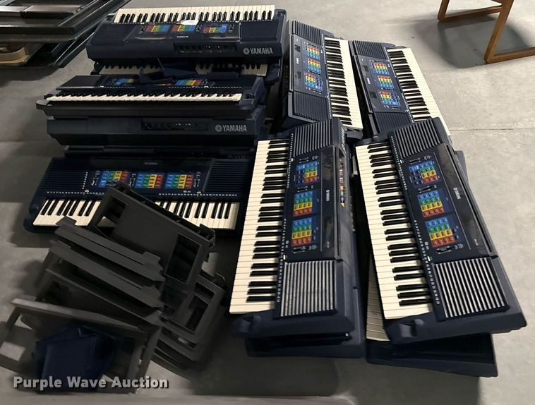 image for item DZ8600 (44) Yamaha keyboards