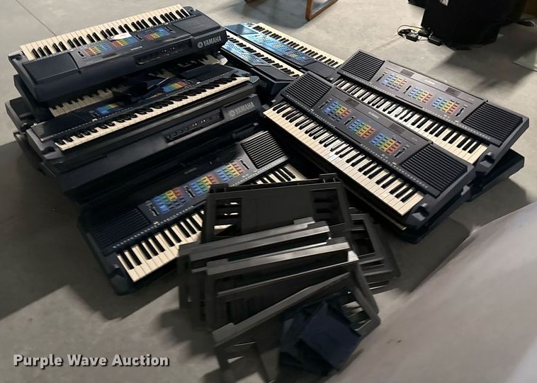 image for item DZ8600 (44) Yamaha keyboards