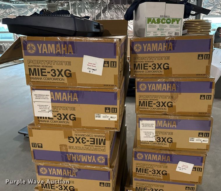 image for item DZ8600 (44) Yamaha keyboards