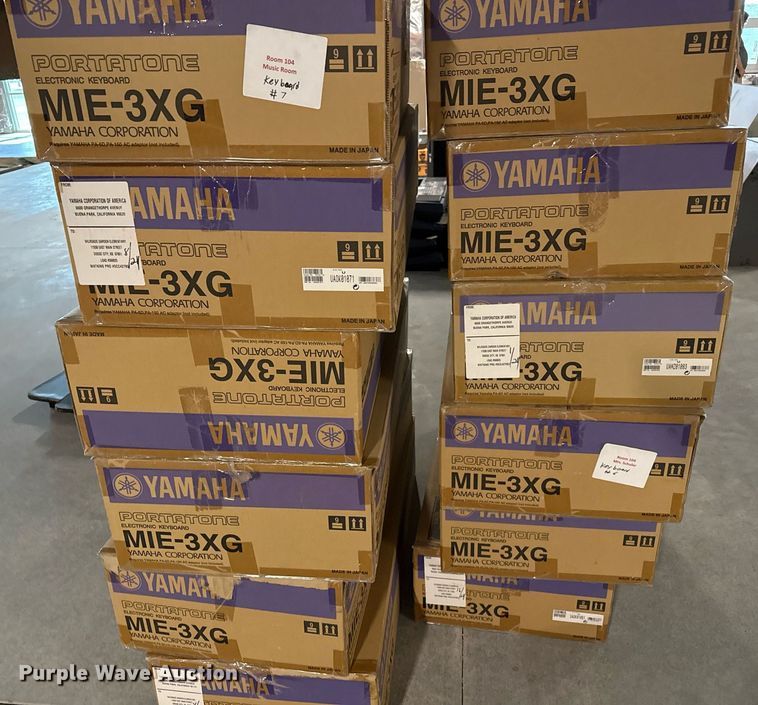 image for item DZ8600 (44) Yamaha keyboards