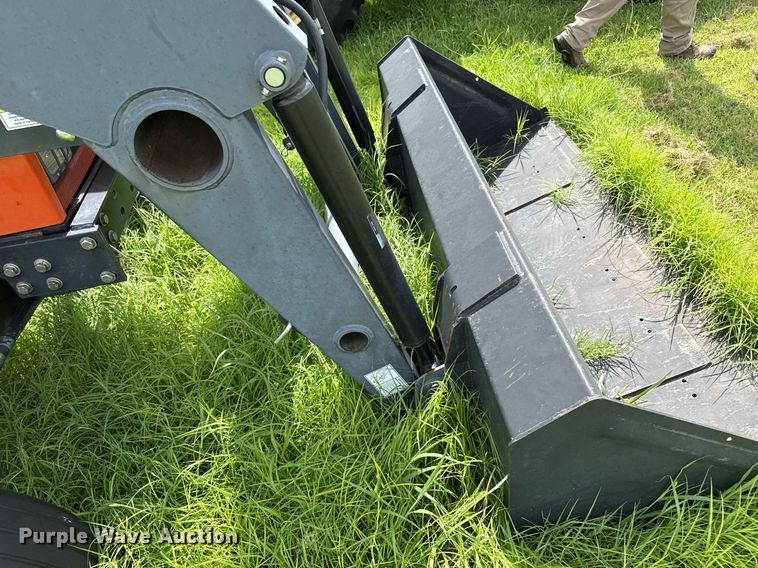 image for item DZ8611 1991 Agco Allis 7600 tractor