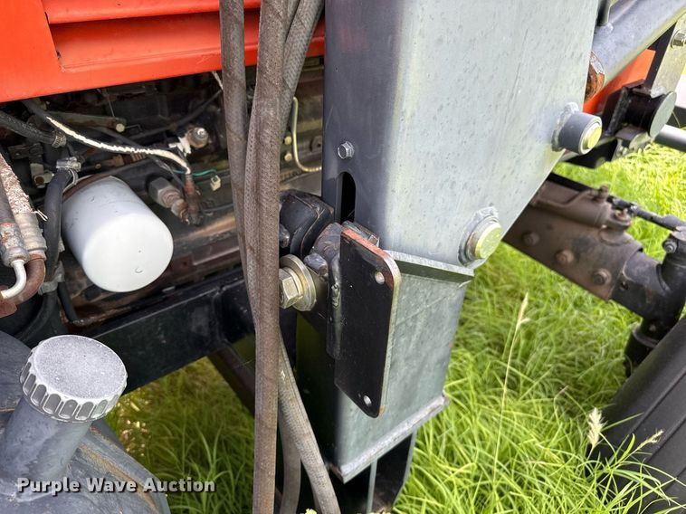 image for item DZ8611 1991 Agco Allis 7600 tractor