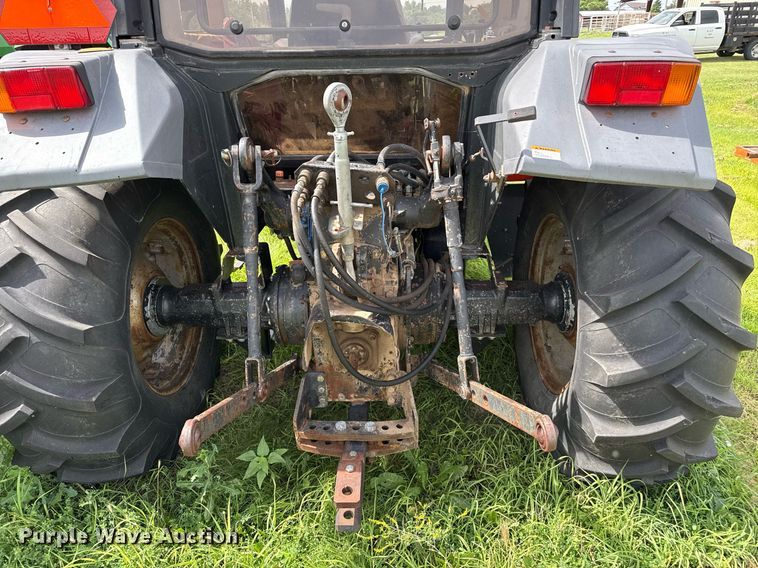 image for item DZ8611 1991 Agco Allis 7600 tractor