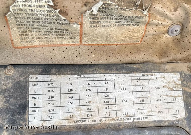 image for item DZ8611 1991 Agco Allis 7600 tractor