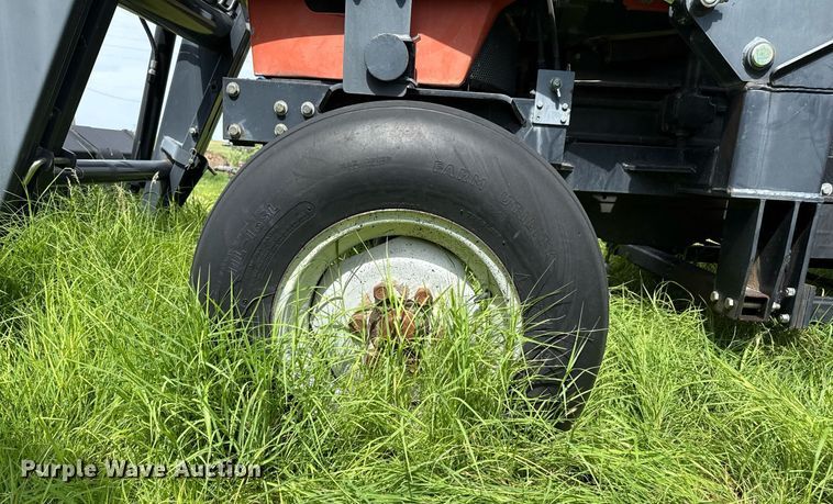 image for item DZ8611 1991 Agco Allis 7600 tractor