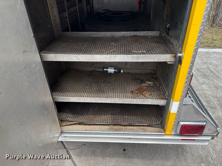 image for item DZ8614 2005 Ford F550 rescue vehicle