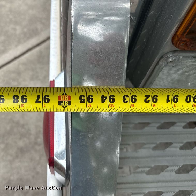 image for item DZ8614 2005 Ford F550 rescue vehicle