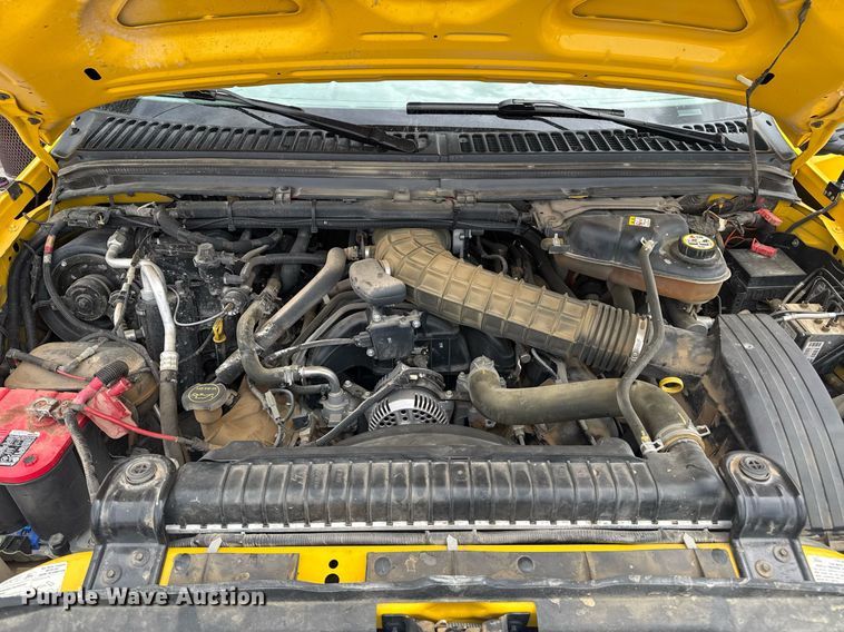 image for item DZ8614 2005 Ford F550 rescue vehicle