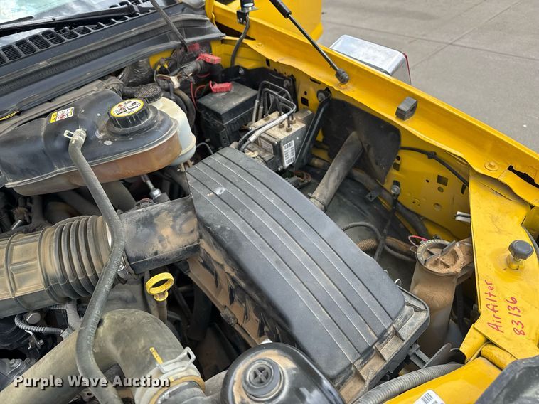 image for item DZ8614 2005 Ford F550 rescue vehicle