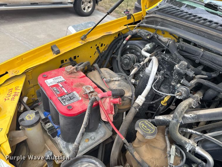 image for item DZ8614 2005 Ford F550 rescue vehicle