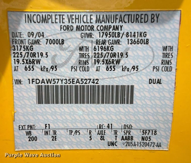 image for item DZ8614 2005 Ford F550 rescue vehicle