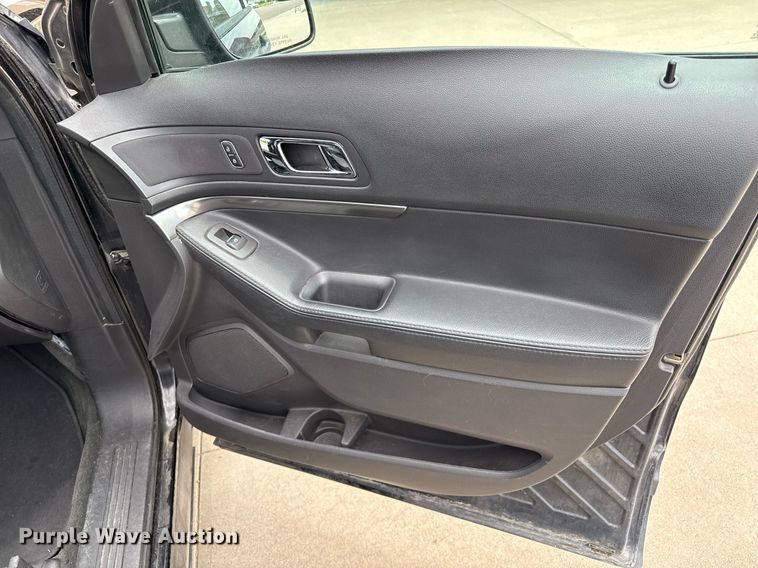 image for item DZ8615 2014 Ford Explorer Police Interceptor SUV