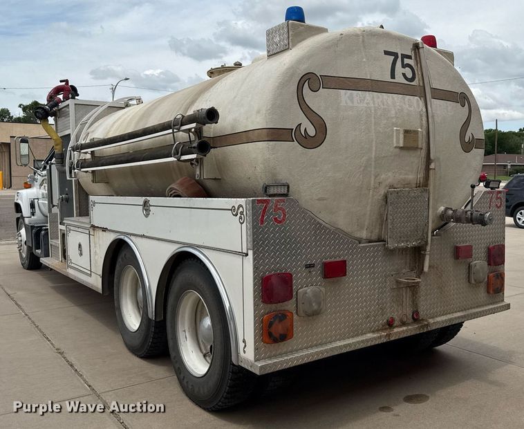 image for item DZ8616 1991 Chevrolet Kodiak C6500 tanker fire truck