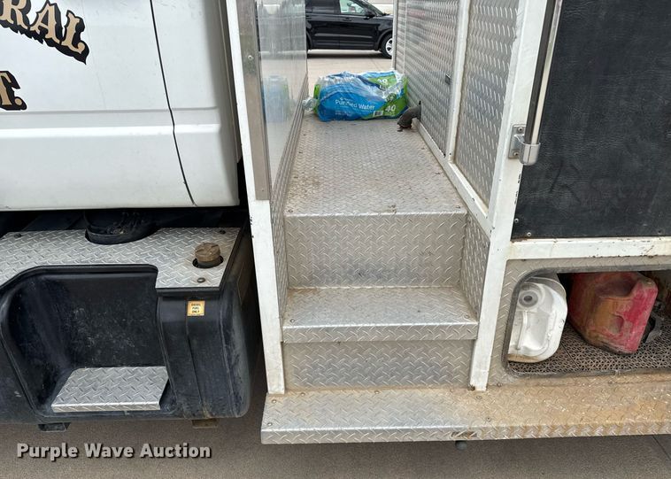 image for item DZ8616 1991 Chevrolet Kodiak C6500 tanker fire truck