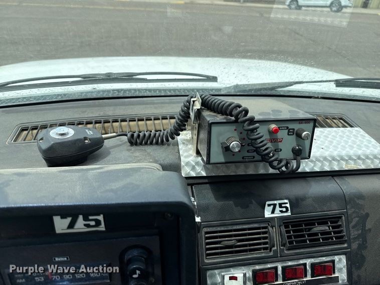 image for item DZ8616 1991 Chevrolet Kodiak C6500 tanker fire truck