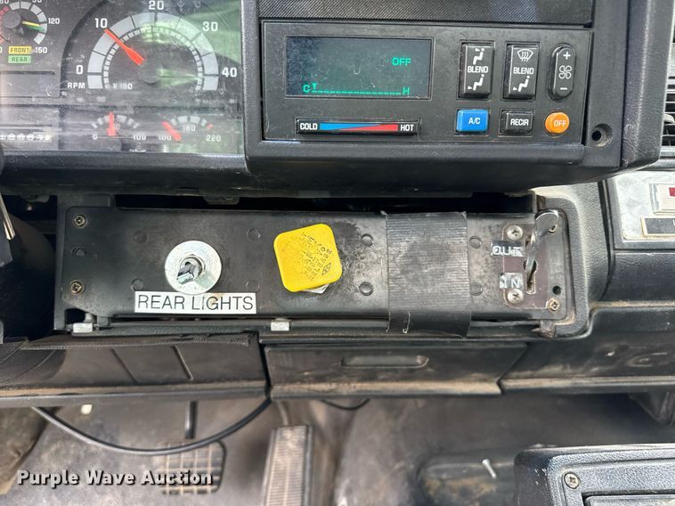 image for item DZ8616 1991 Chevrolet Kodiak C6500 tanker fire truck