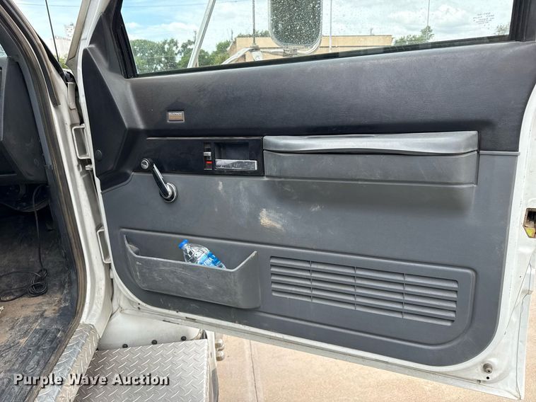 image for item DZ8616 1991 Chevrolet Kodiak C6500 tanker fire truck