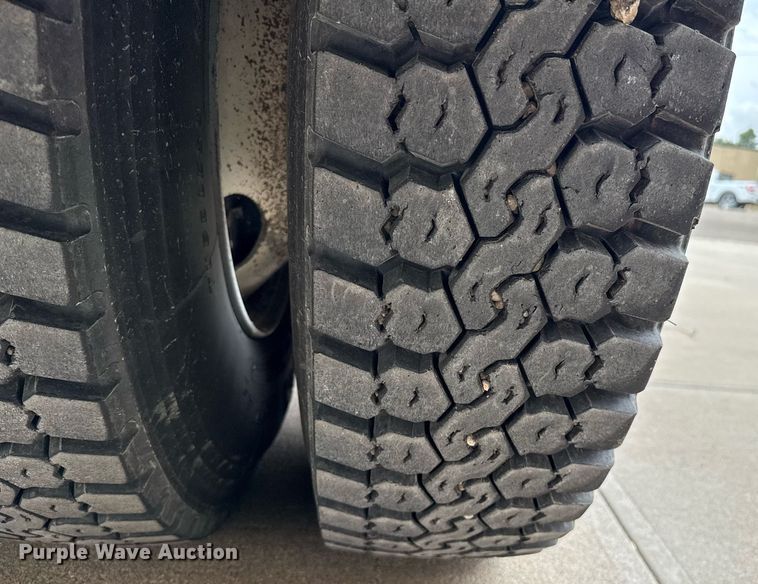 image for item DZ8616 1991 Chevrolet Kodiak C6500 tanker fire truck