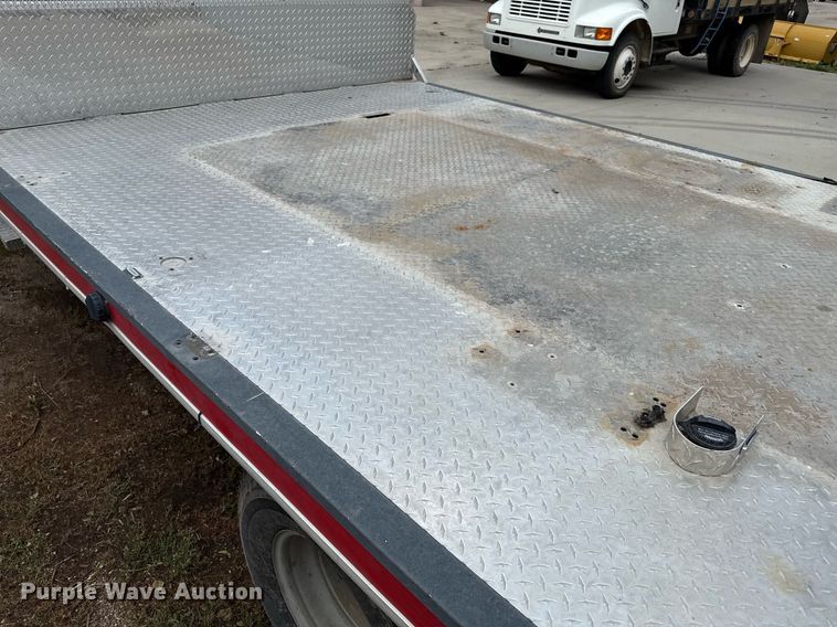 image for item DZ8618 1993 Ford F350 flatbed pickup truck