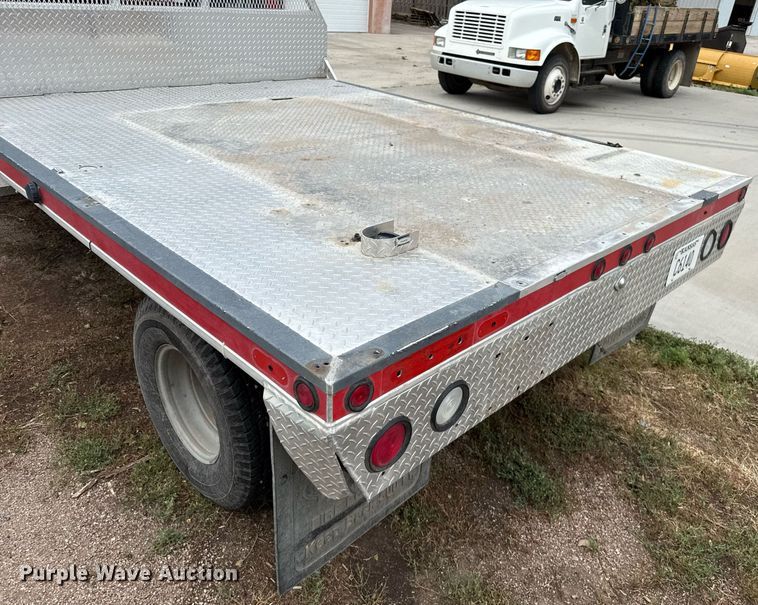 image for item DZ8618 1993 Ford F350 flatbed pickup truck