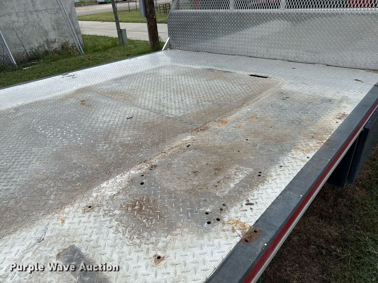 image for item DZ8618 1993 Ford F350 flatbed pickup truck