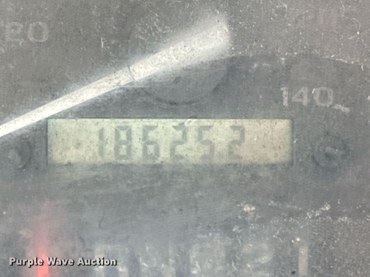 image for item DZ8618 1993 Ford F350 flatbed pickup truck